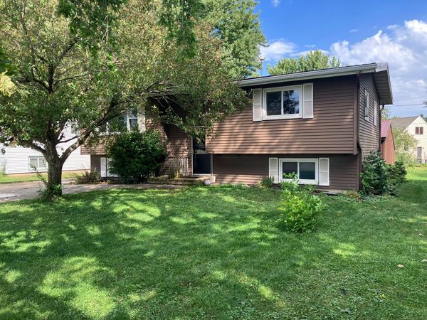 16 South Street SW, Dodge Center, MN 55927