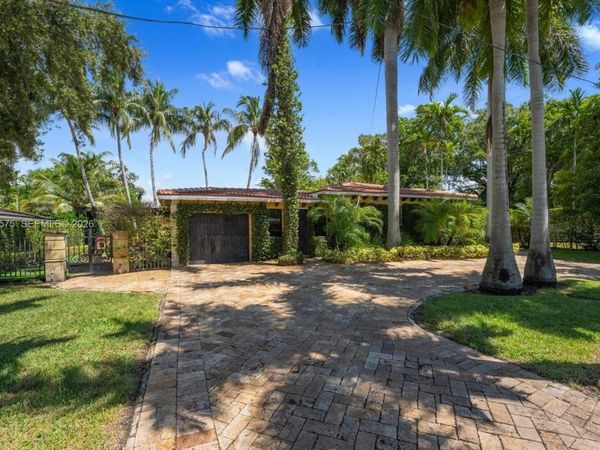 9204 NE 10th Ave , Miami Shores, FL 33138