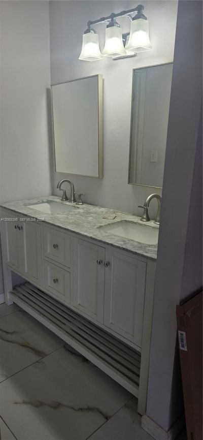 900 NE 209th Ter , Unit 203-31, Miami, FL 33179 Photo