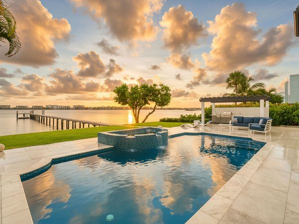 3 Lakeside Palms Court, Lake Worth Beach, FL 33460