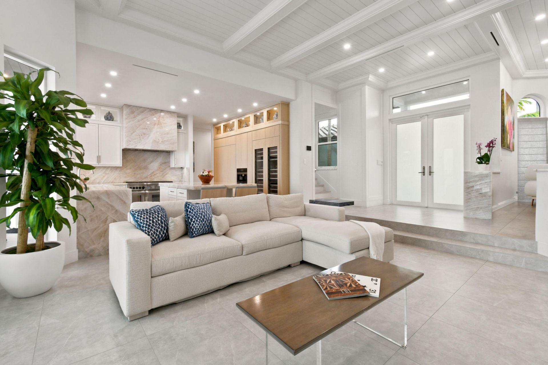 3 Lakeside Palms Court, Lake Worth Beach, FL 33460 Photo