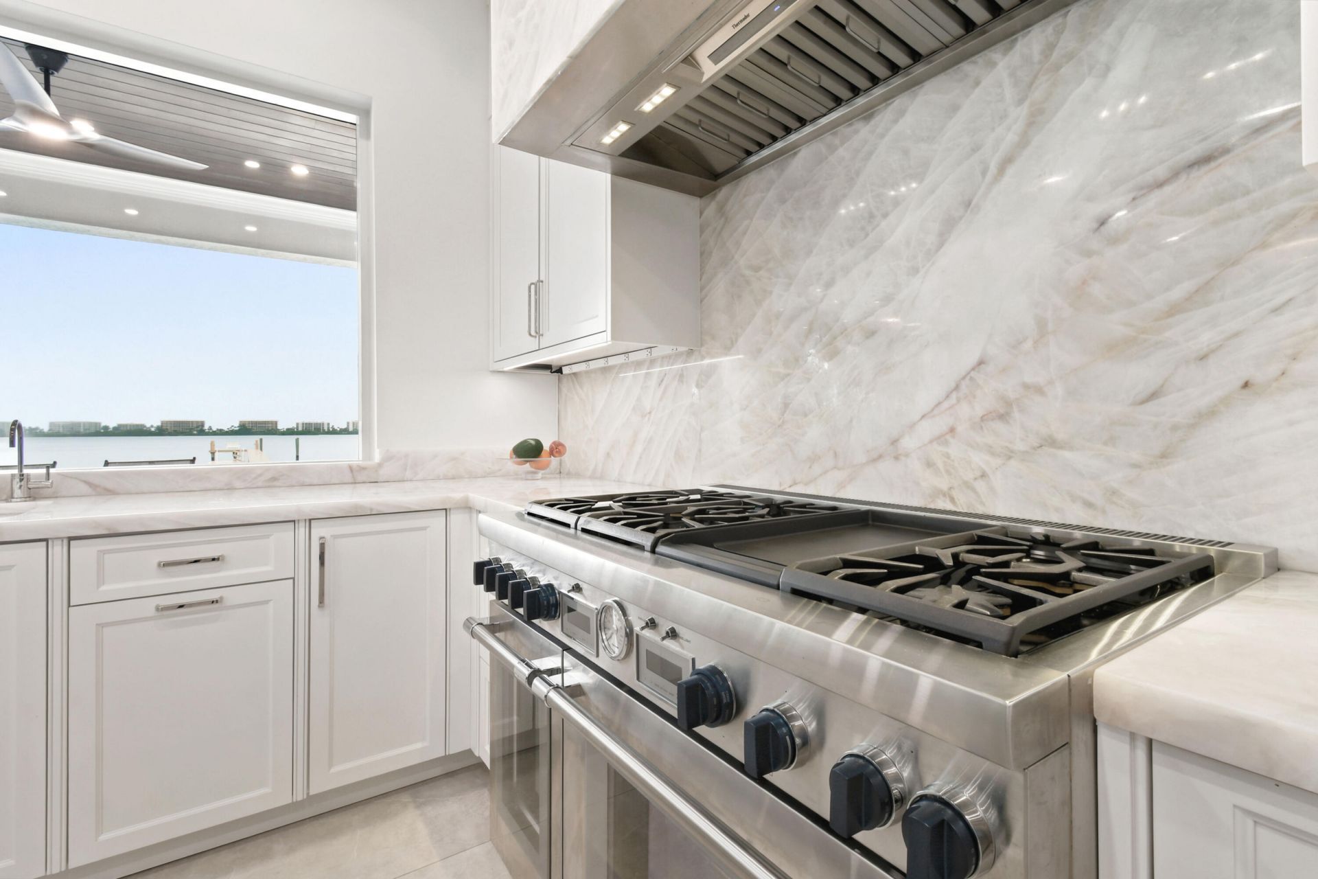 3 Lakeside Palms Court, Lake Worth Beach, FL 33460 Photo