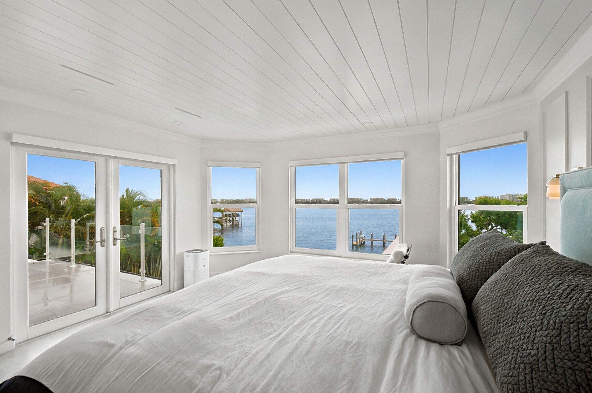 3 Lakeside Palms Court, Lake Worth Beach, FL 33460 Photo