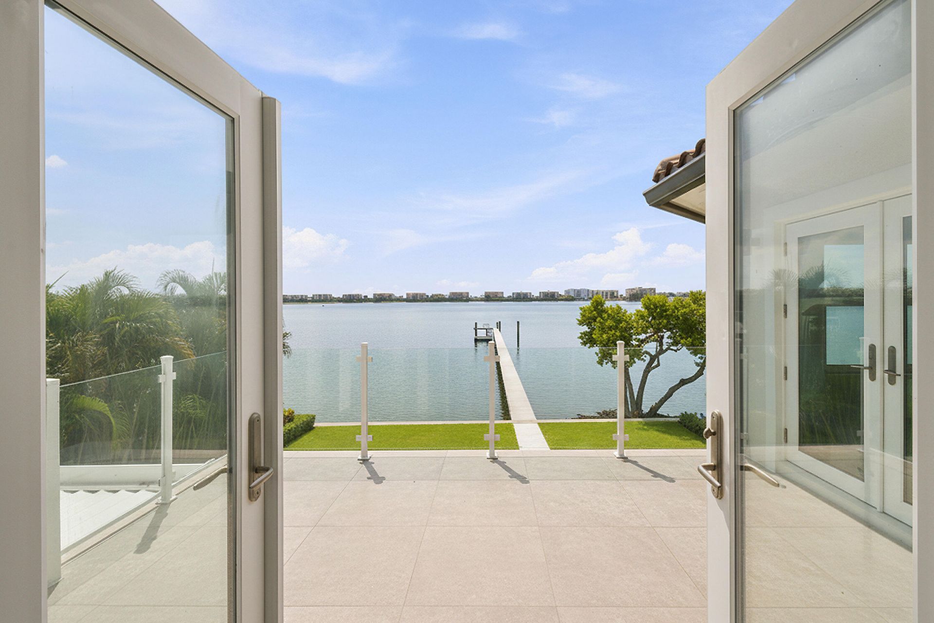 3 Lakeside Palms Court, Lake Worth Beach, FL 33460 Photo