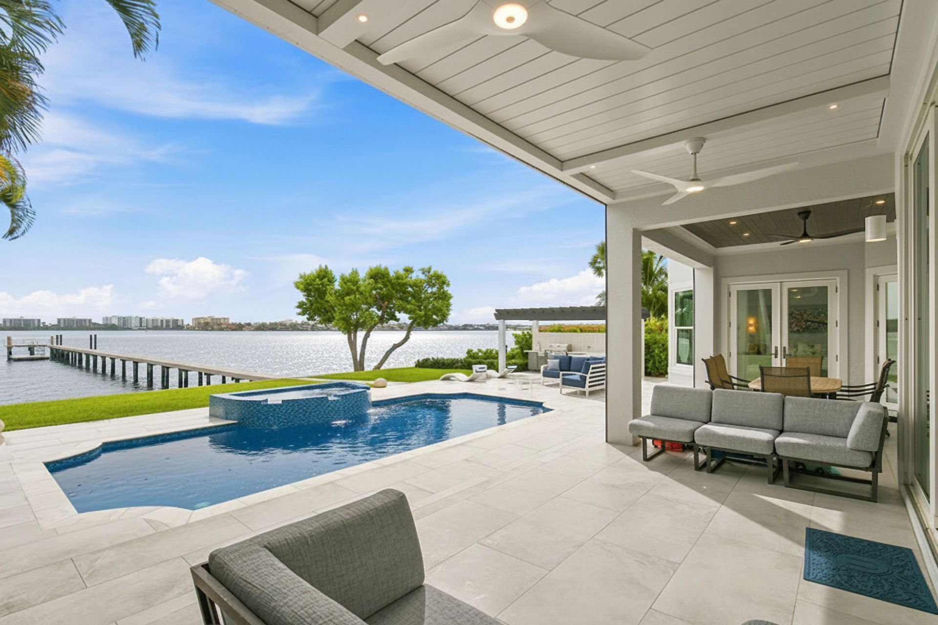 3 Lakeside Palms Court, Lake Worth Beach, FL 33460 Photo