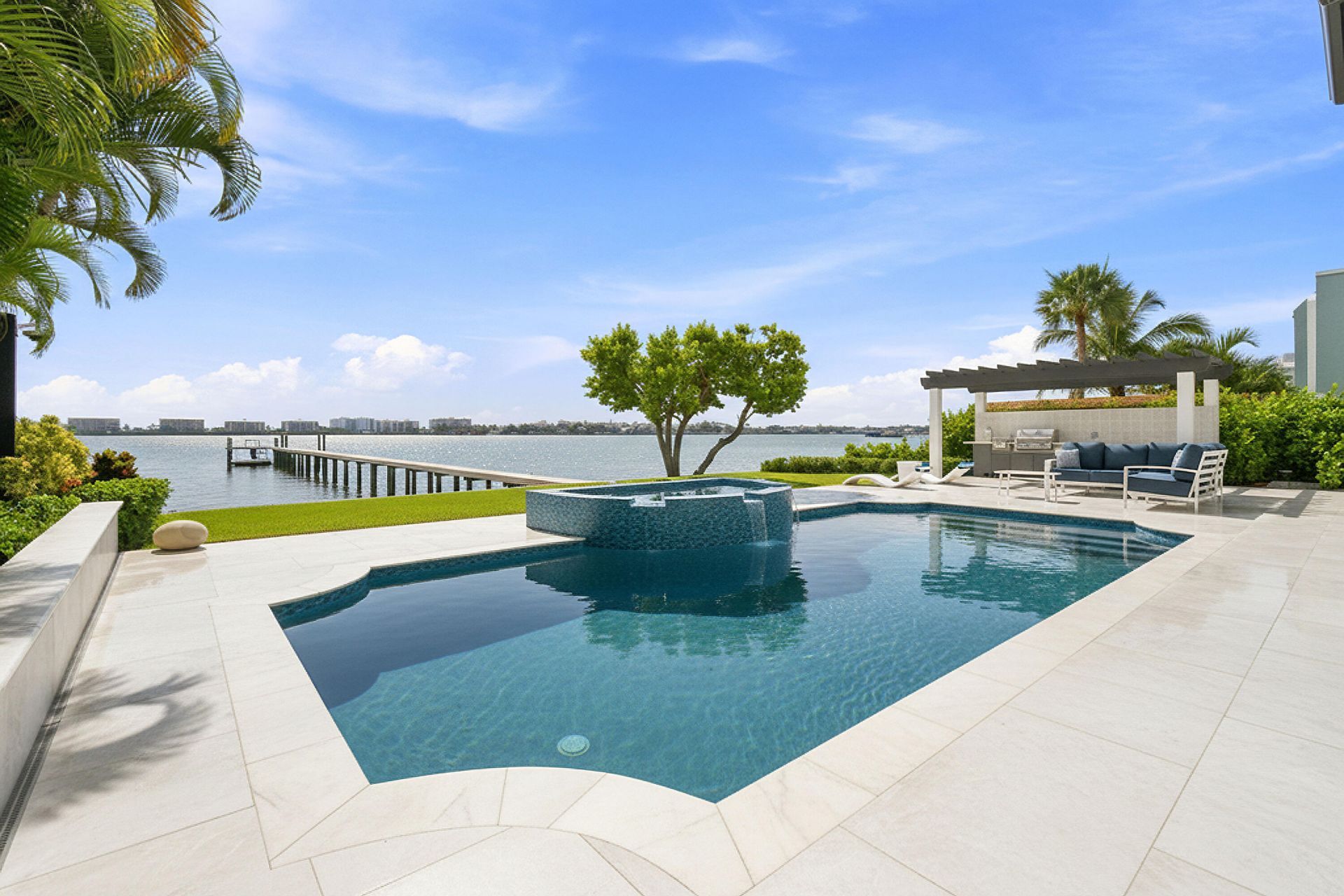 3 Lakeside Palms Court, Lake Worth Beach, FL 33460 Photo