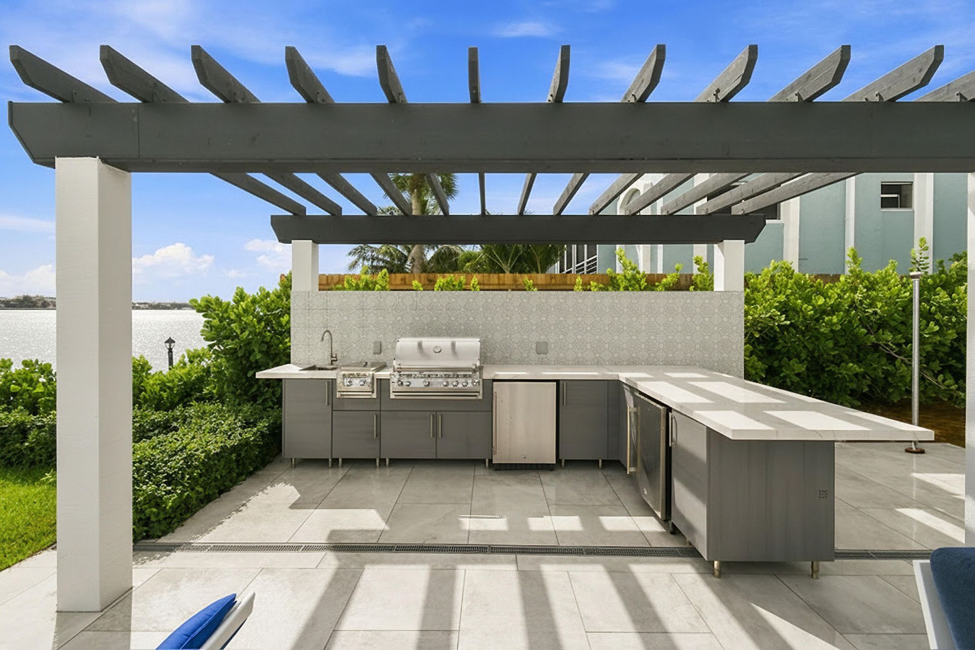 3 Lakeside Palms Court, Lake Worth Beach, FL 33460 Photo
