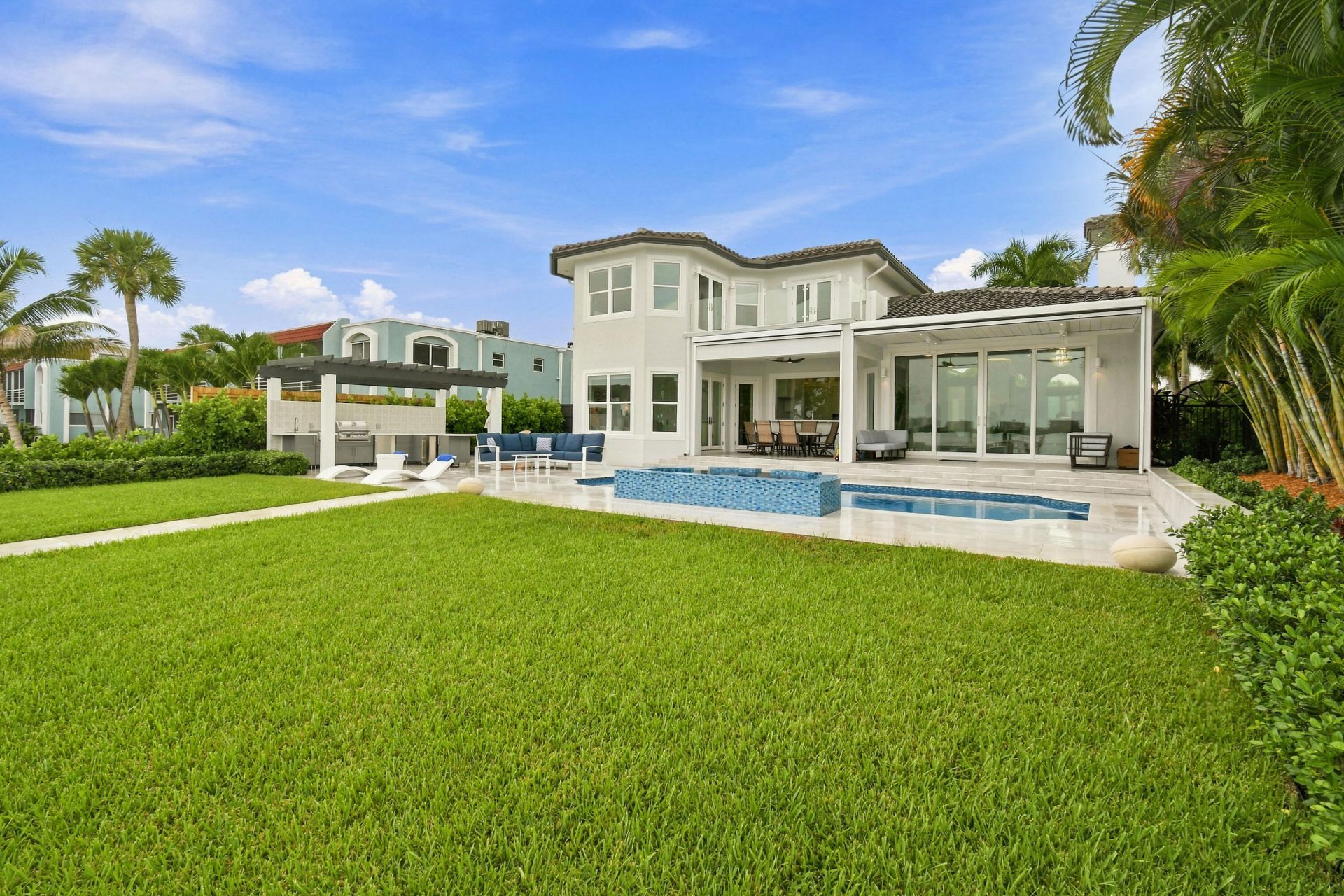 3 Lakeside Palms Court, Lake Worth Beach, FL 33460 Photo