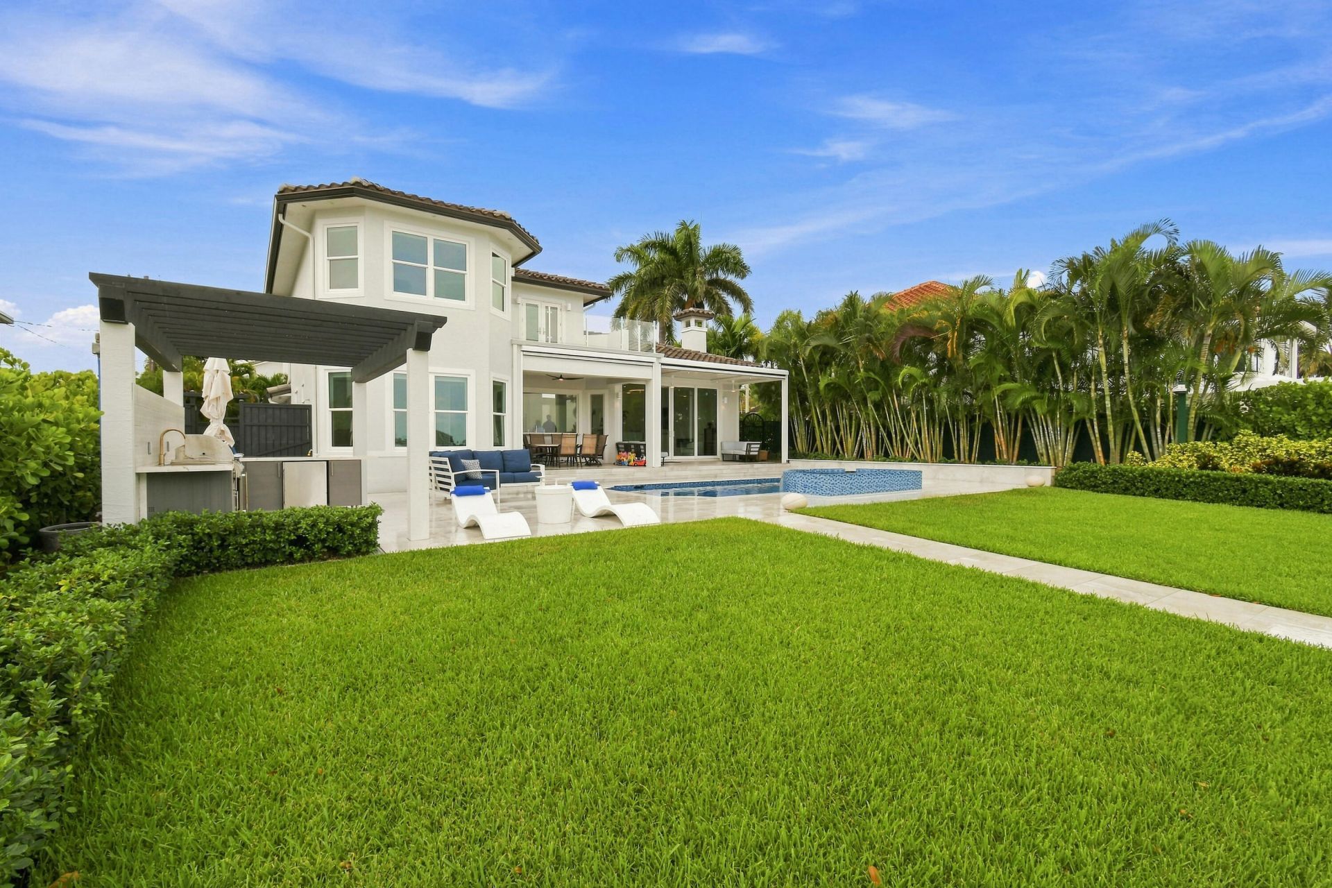 3 Lakeside Palms Court, Lake Worth Beach, FL 33460 Photo