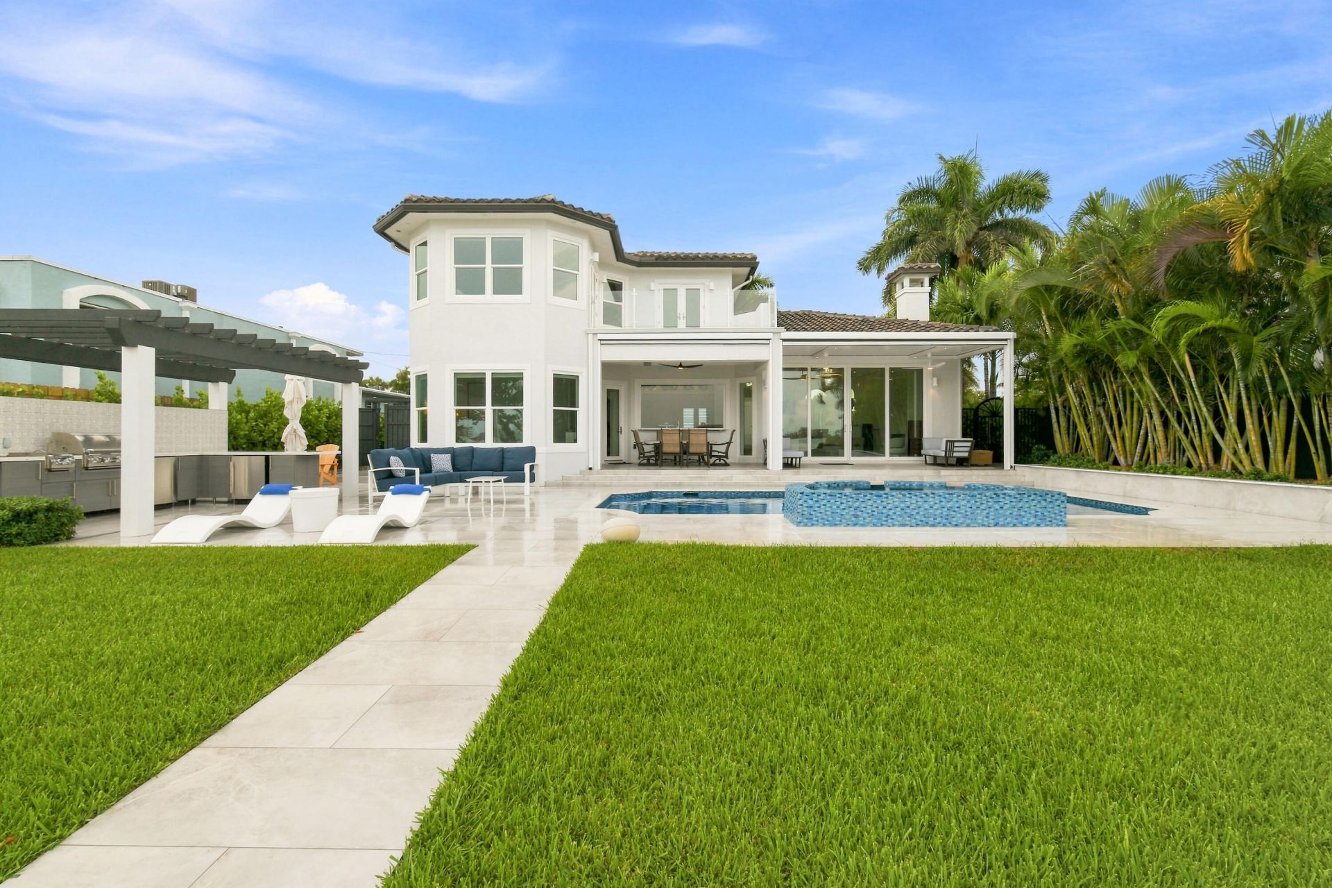 3 Lakeside Palms Court, Lake Worth Beach, FL 33460 Photo