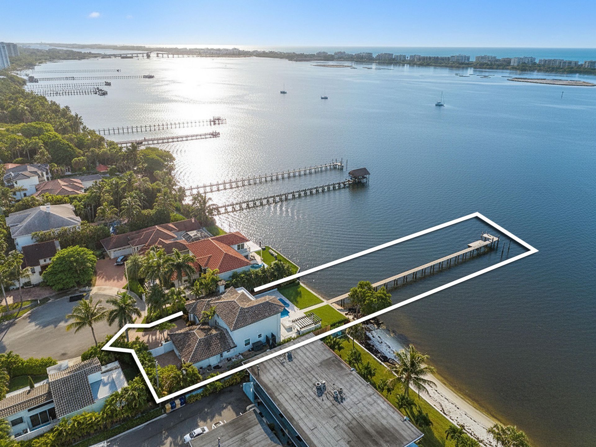 3 Lakeside Palms Court, Lake Worth Beach, FL 33460 Photo