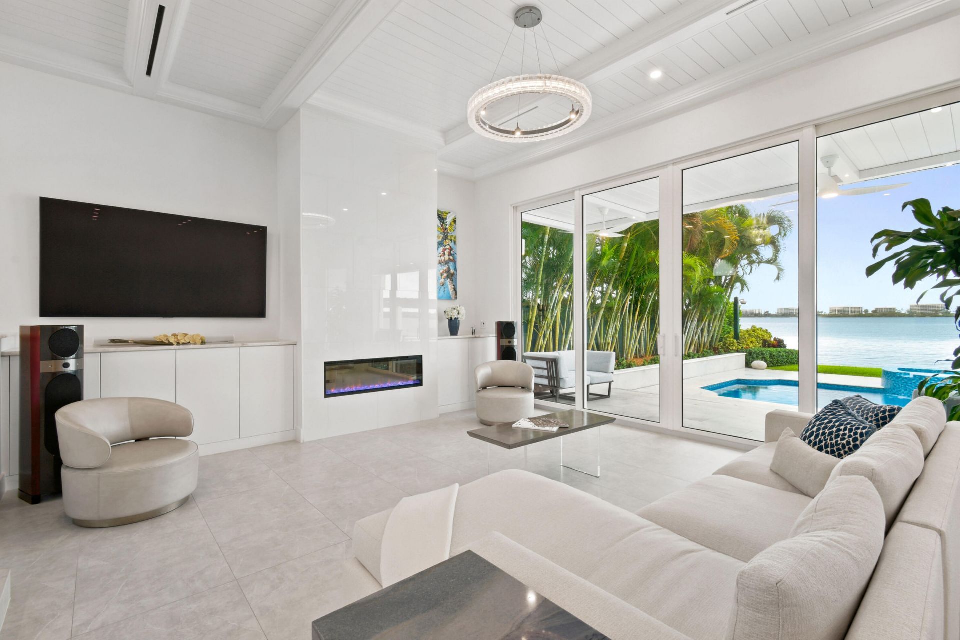 3 Lakeside Palms Court, Lake Worth Beach, FL 33460 Photo