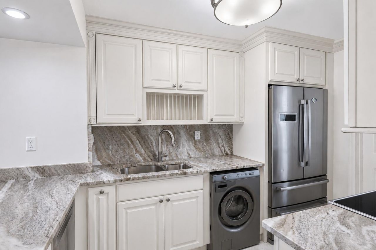 1021 Hillsboro Mile, Unit 607, Hillsboro Beach, FL 33062 Photo
