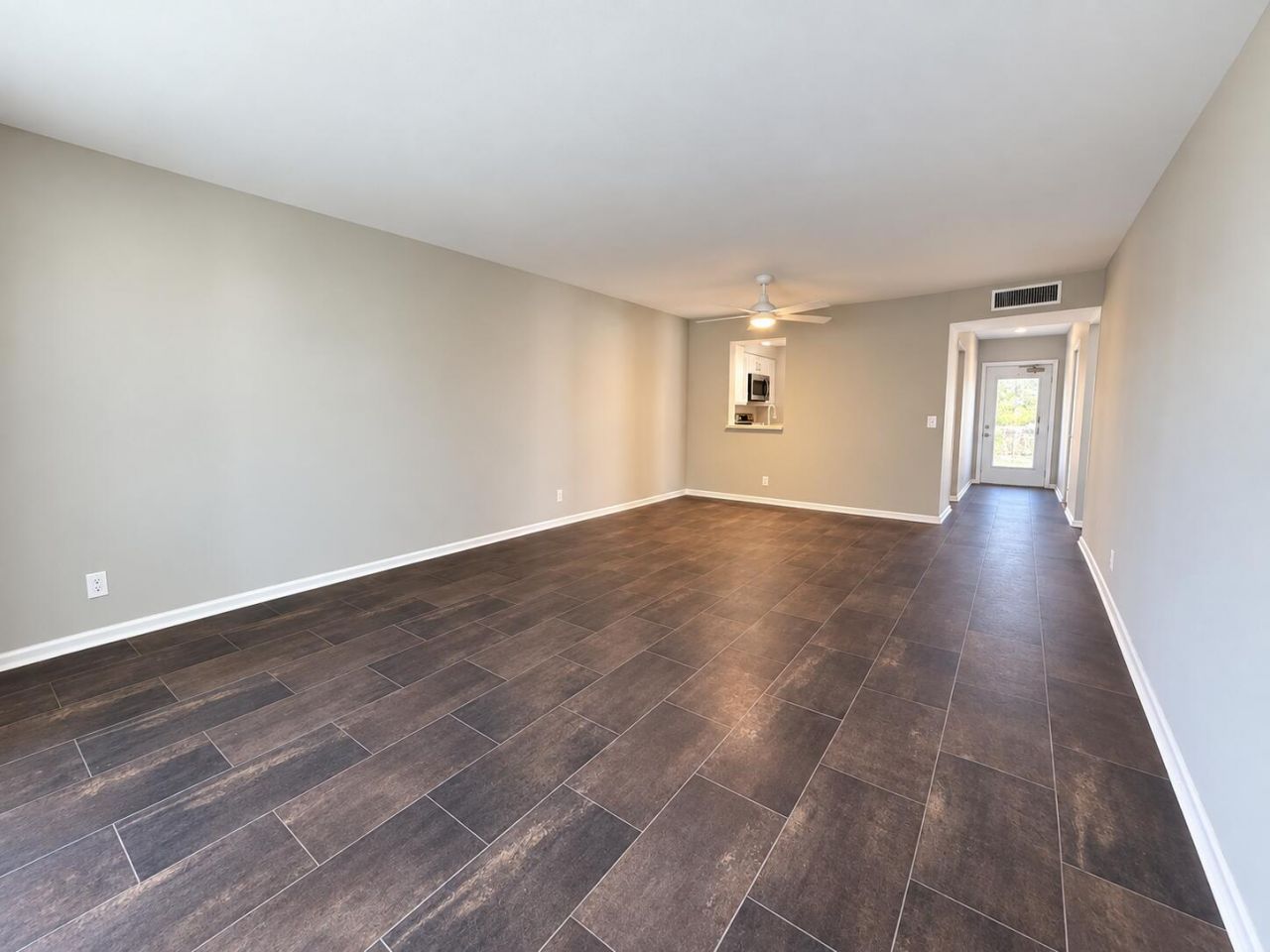 14701 Cumberland Drive, Unit 301, Delray Beach, FL 33446 Photo