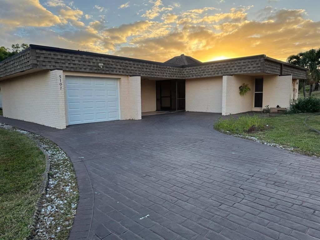 5107 Bayberry Lane, Tamarac, FL 33319 Photo