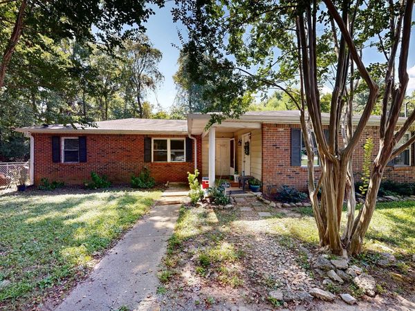 856 Heritage Trl , Hermitage, TN 37076