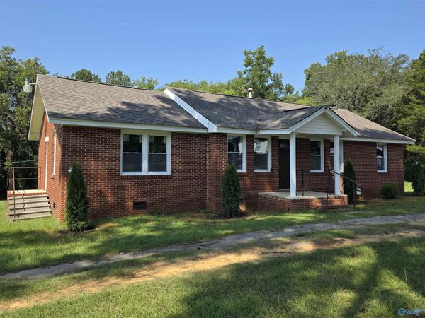 211 East Street, Somerville, AL 35670
