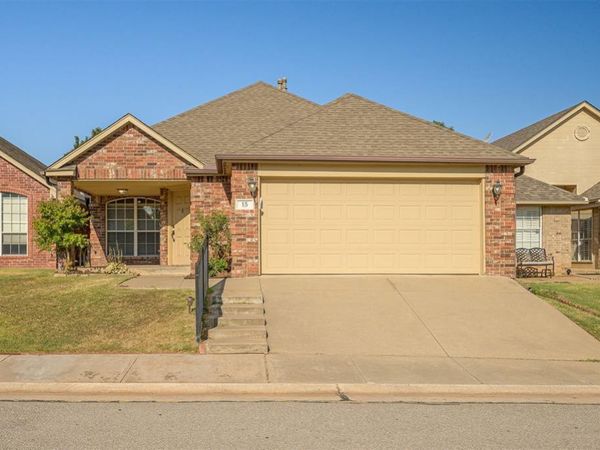 15 S Ridge Pointe Drive, Edmond, OK 73034