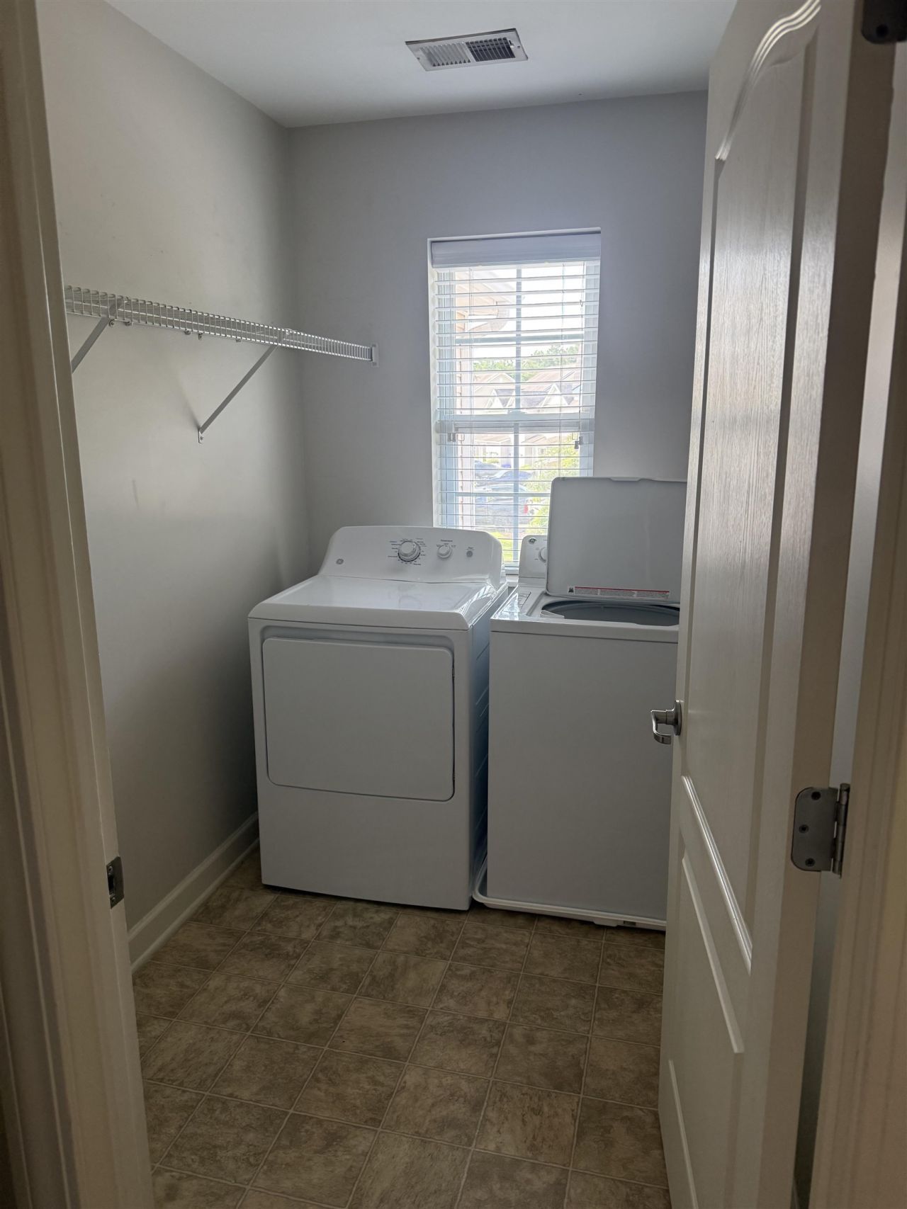 1066 Fairways Ln. Photo 11