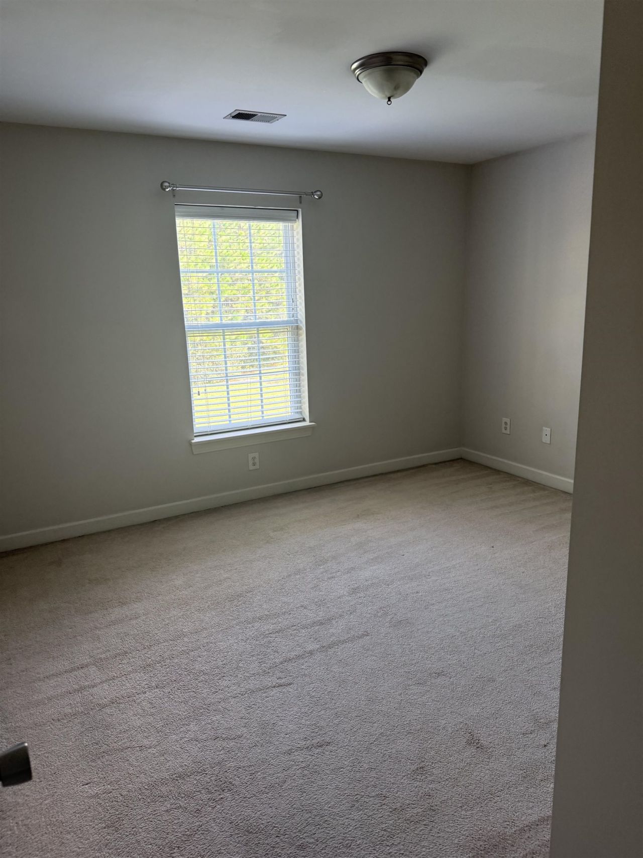 1066 Fairways Ln. Photo 7