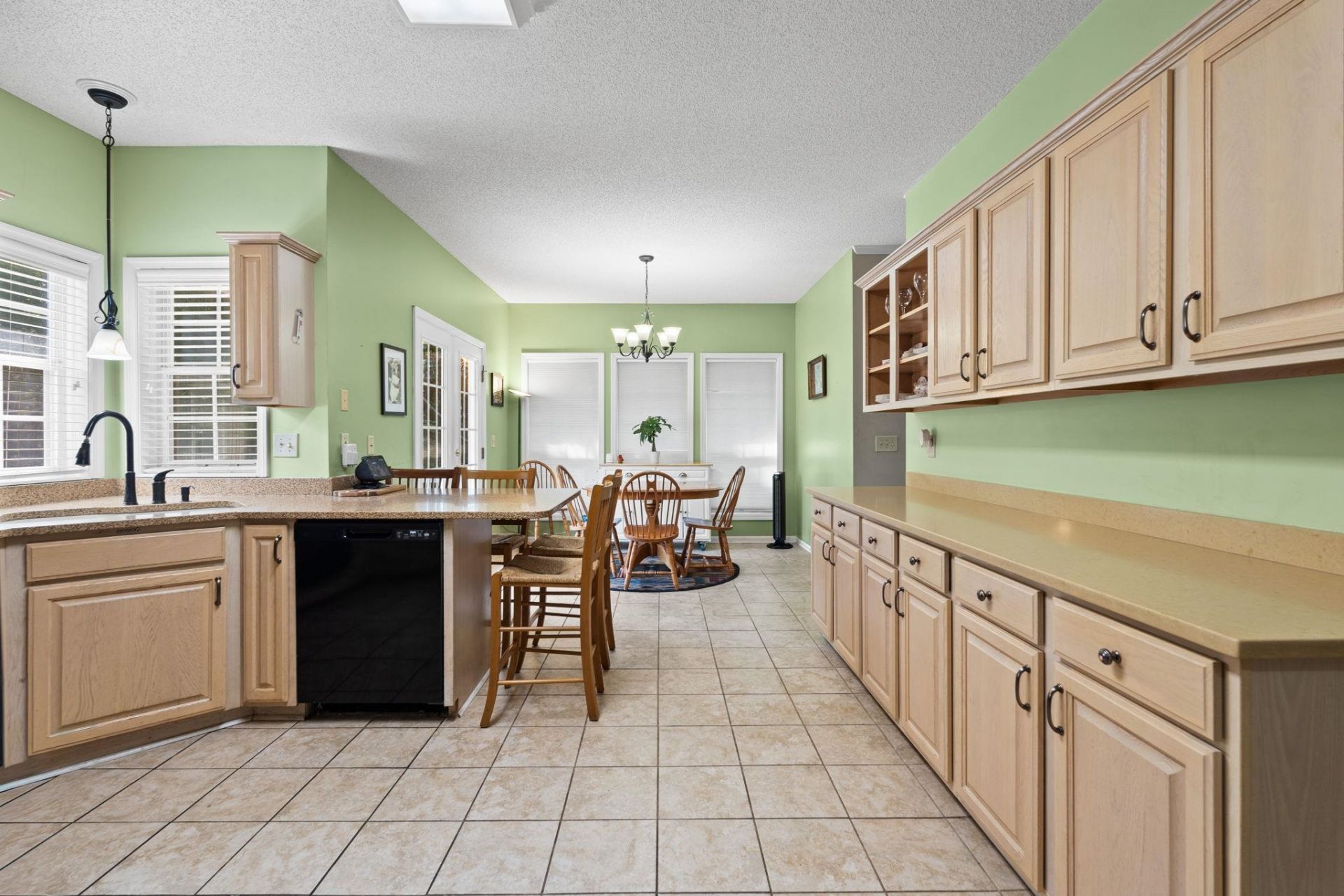 3092 Kings Ct. Photo 14