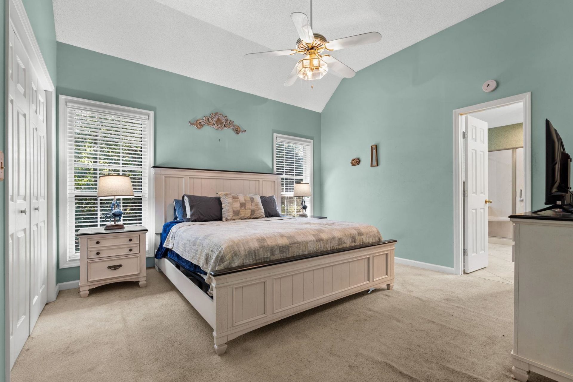 3092 Kings Ct. Photo 22