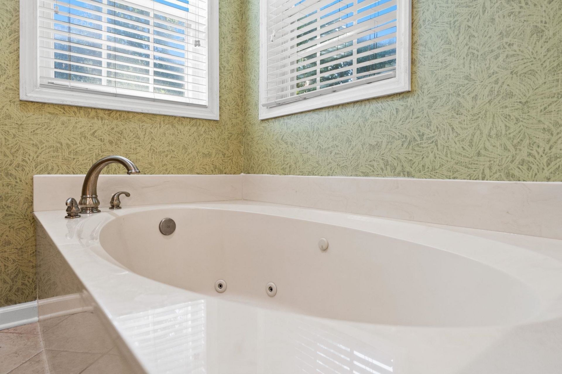 3092 Kings Ct. Photo 29