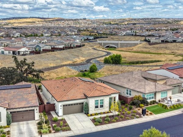 4260 Brookview Dr, Folsom, CA 95630