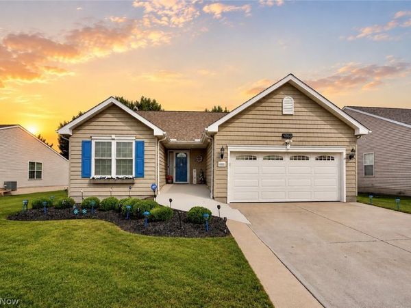 4860 Meadow Lark Drive , Lorain, OH 44053