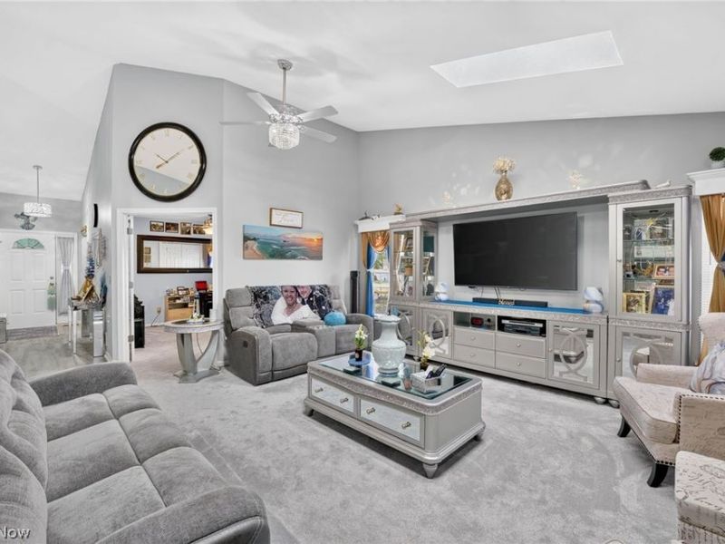 4860 Meadow Lark Drive, Lorain, OH 44053 Photo 3