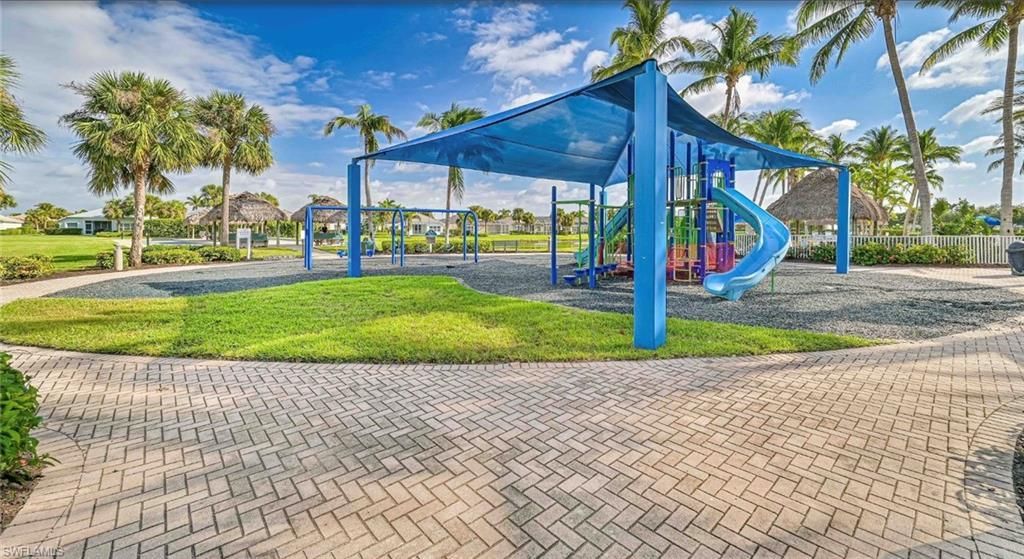 2703 Vareo Ct N, Cape Coral, FL 33991 Photo