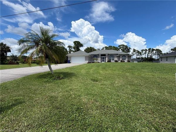 8199 Boonesboro RD , NORTH FORT MYERS, FL 33917