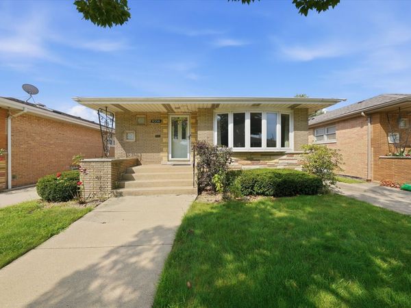8350 S Karlov Avenue, Chicago, IL 60652