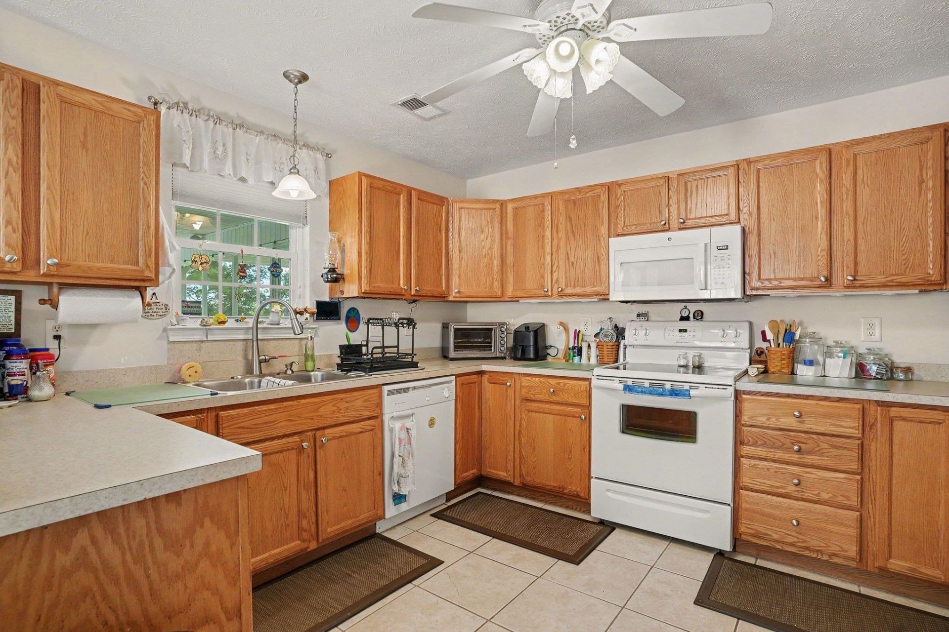 205 Black Bear Rd. Photo 11