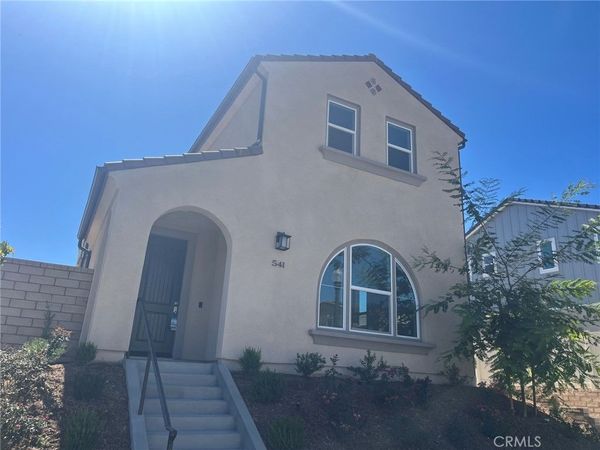 541 Tracy Place, Ventura, CA 93004
