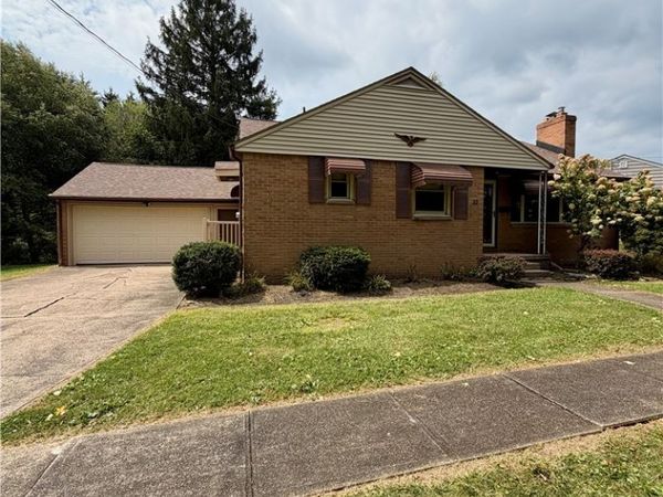 32 Orchard Drive , Poland, OH 44514