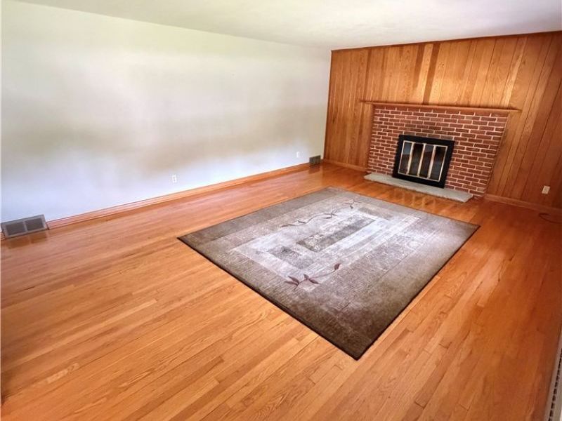 32 Orchard Drive, Poland, OH 44514 Photo 3