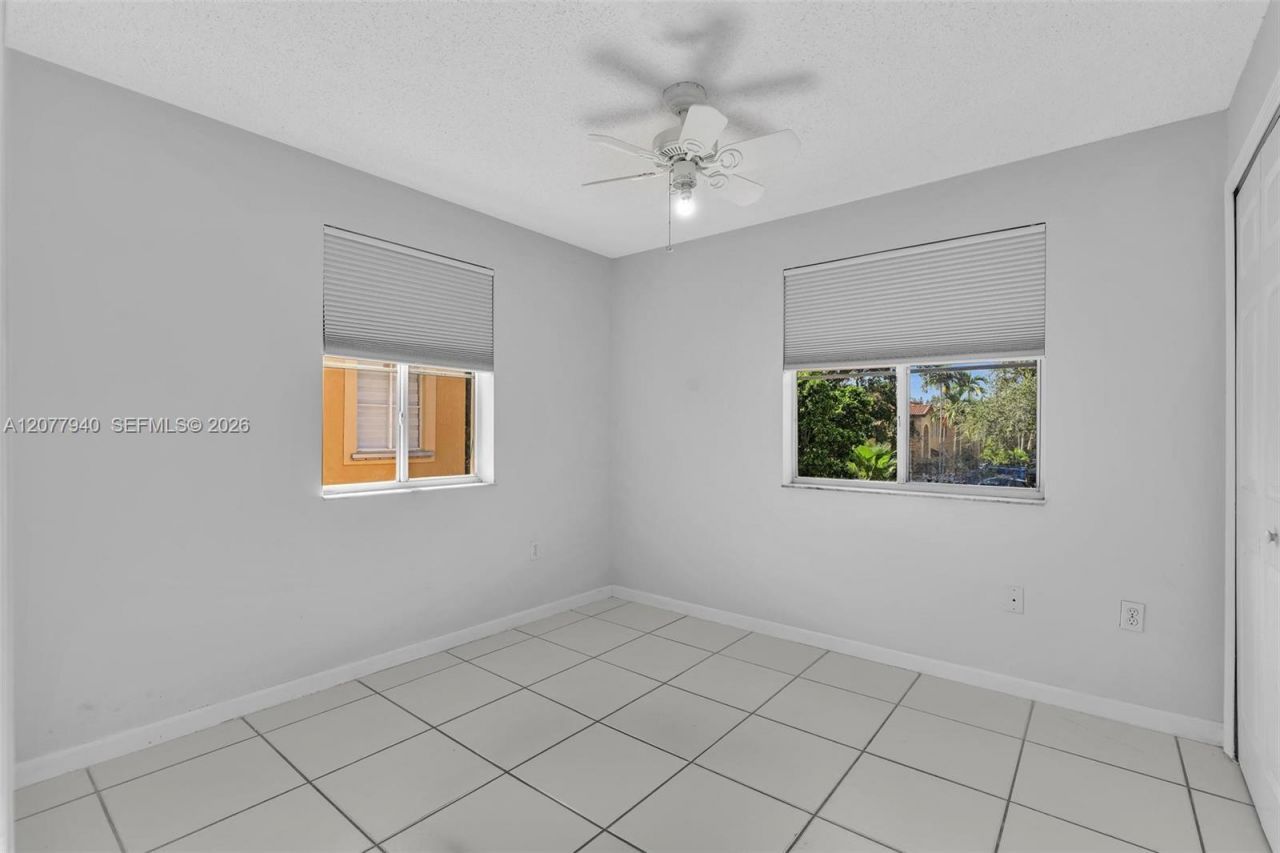 13949 N Forest Oak Cir, Davie, FL 33325 Photo