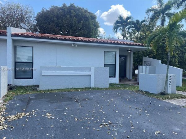 521 SW 93rd Ct, Unit 521, Miami, FL 33174