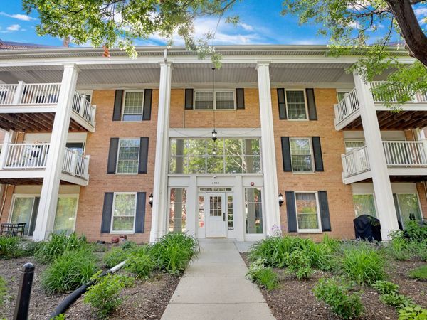5500 Carriageway Drive , Unit 309, Rolling Meadows, IL 60008