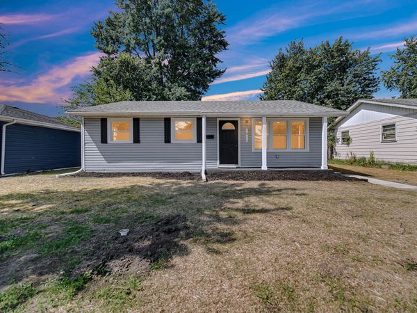 7412 Montana Avenue , Hammond, IN 46323