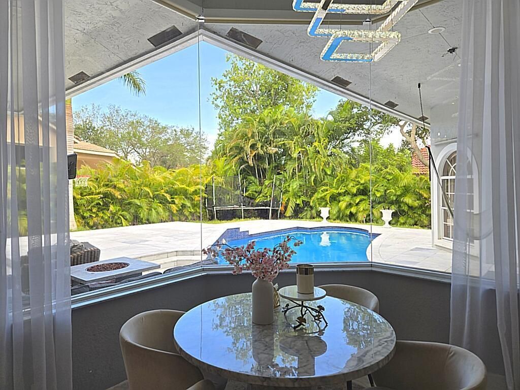 1811 Eagle Trace Boulevard W, Coral Springs, FL 33071 Photo