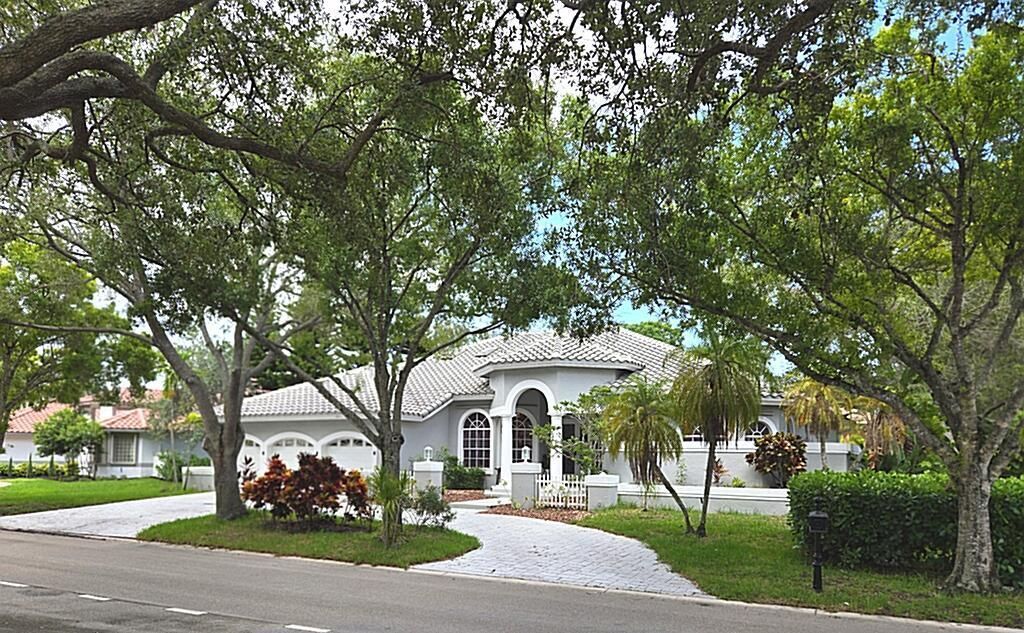 1811 Eagle Trace Boulevard W, Coral Springs, FL 33071 Photo