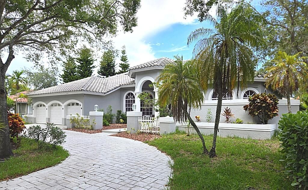 1811 Eagle Trace Boulevard W, Coral Springs, FL 33071 Photo