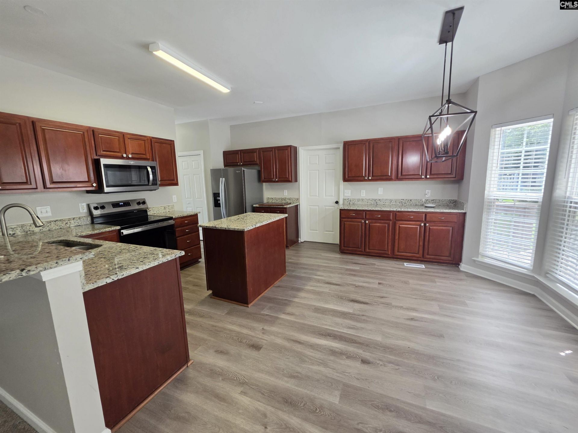 621 Staffwood Drive  Photo 8