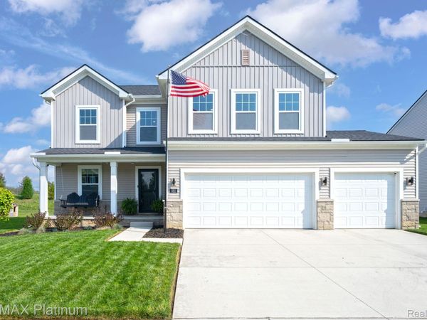 521 Elm Street, Chelsea, Mi 48118