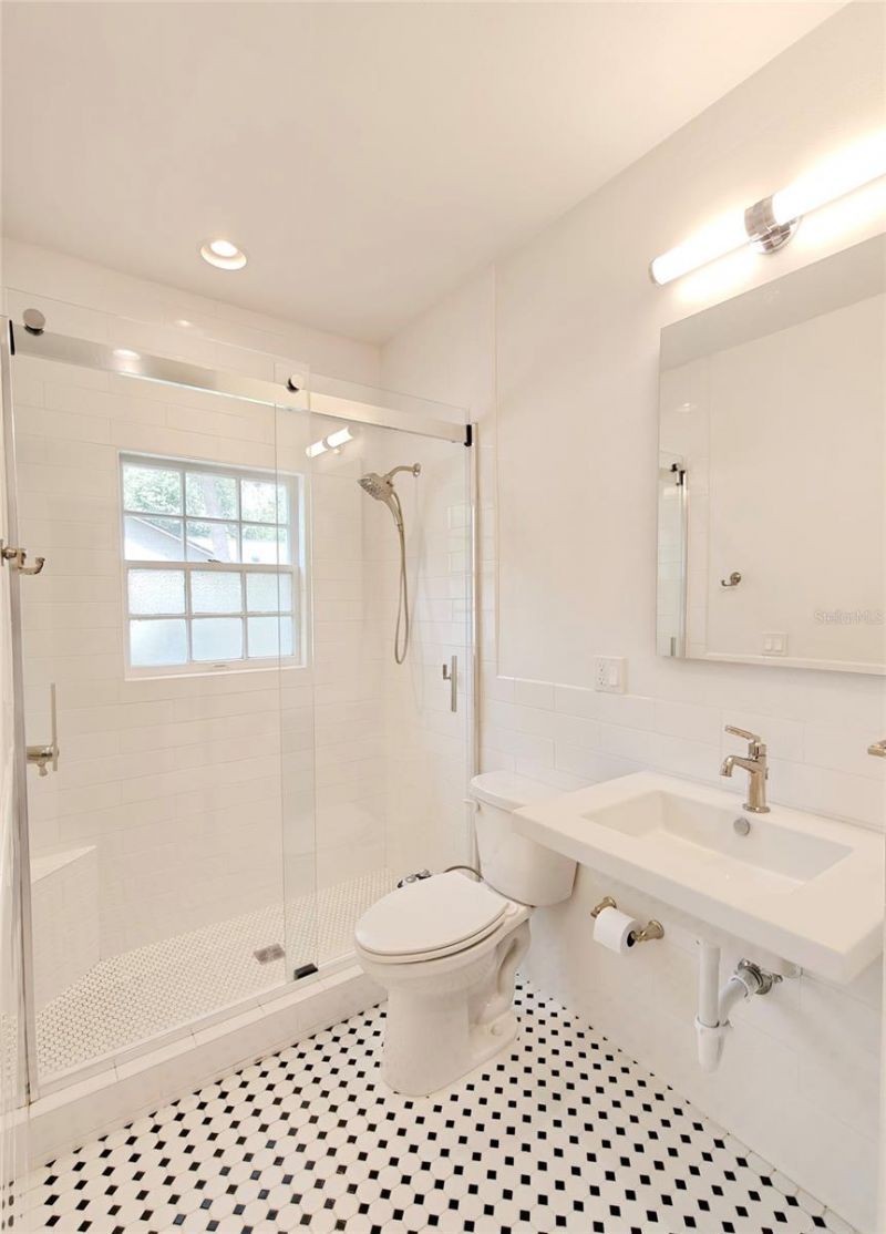 1326 NW 10th Avenue, Gainesville, FL 32605 Photo