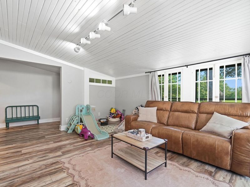 6635 State Route 37 W, Ostrander, OH 43061 Photo 10