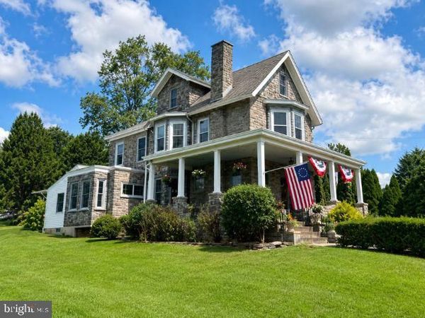 4021 CENTER AVENUE, LAFAYETTE HILL, PA 19444