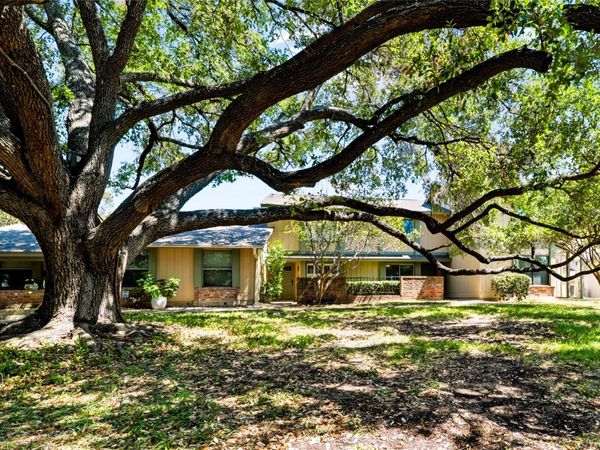 911 W Village LN, Austin, TX 78758